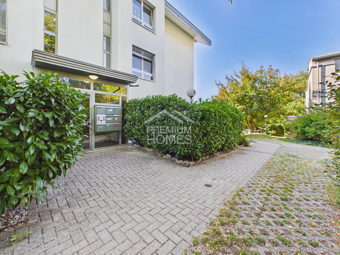 Charmantes Familienhaus mit Modernem Flair - Foto 1 von 9
