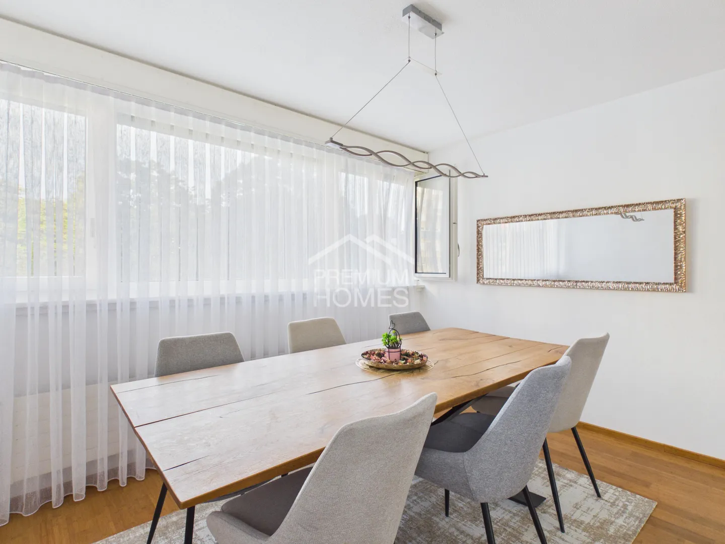 Family Home in Fellergut - Photo 3 of 9