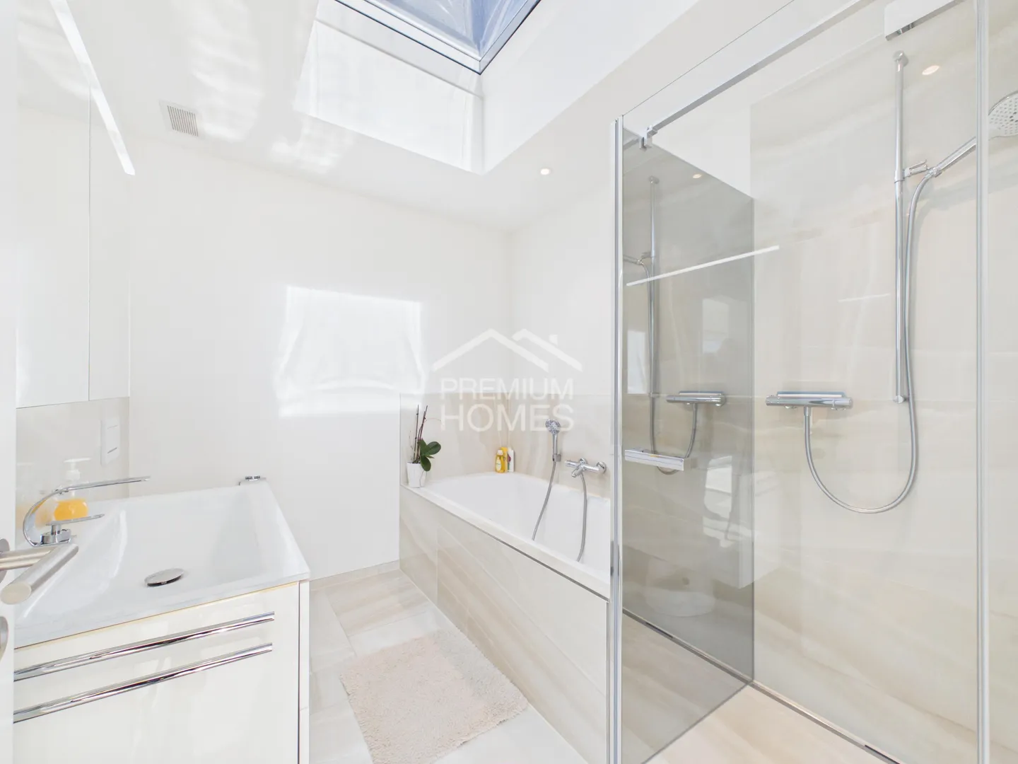 Exclusive Attic with Holiday Feeling & XXL Terrace - Photo 11 of 13