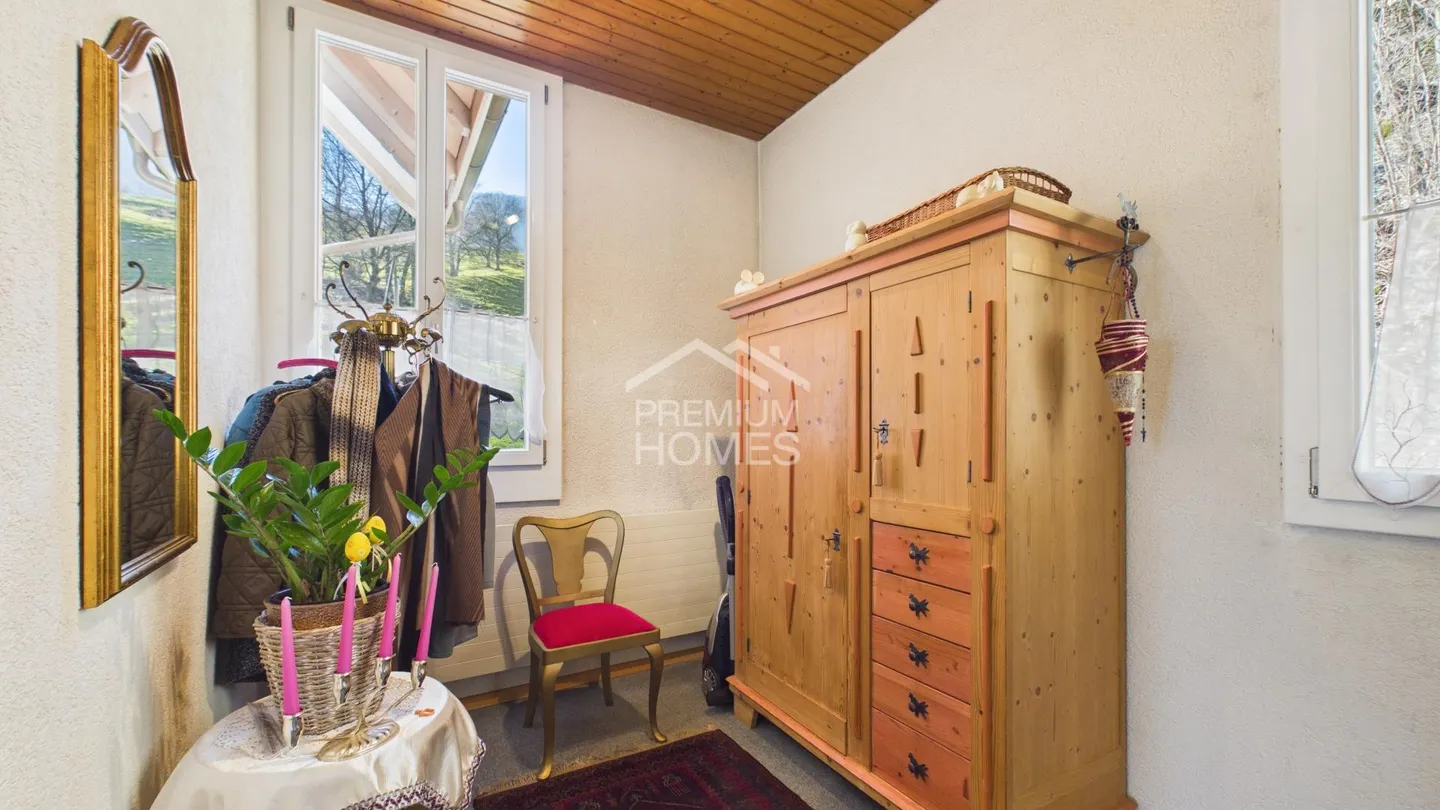 Maison bifamiliale entièrement louée avec piscine et maison de jardin ! - Photo 4 sur 13