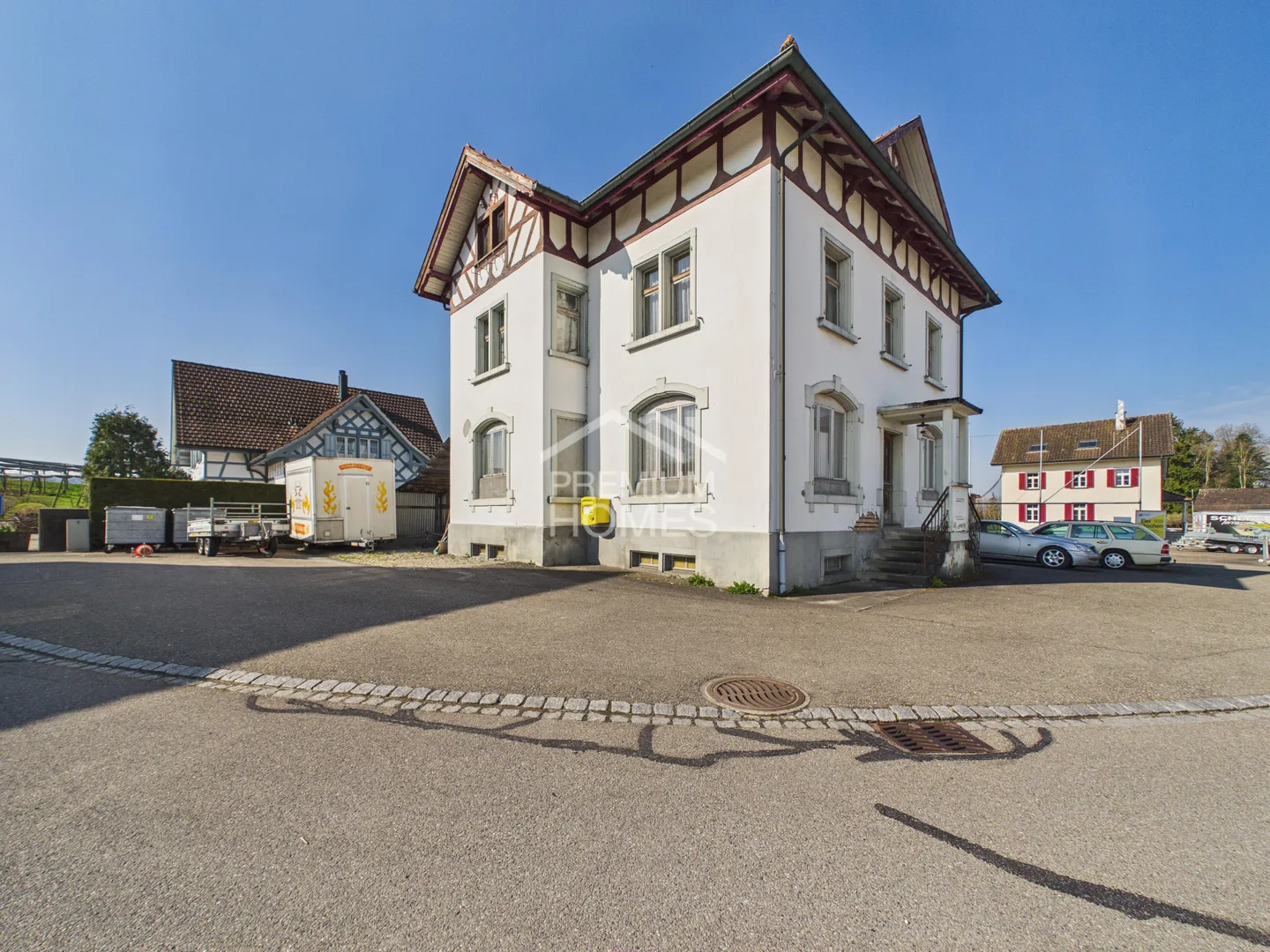 Charming residential and commercial property with great development potential - Photo 2 of 7