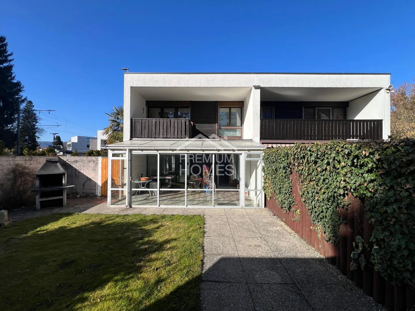 Charming Semi-Detached House with Heated Conservatory & Versatile - Photo 2 of 11