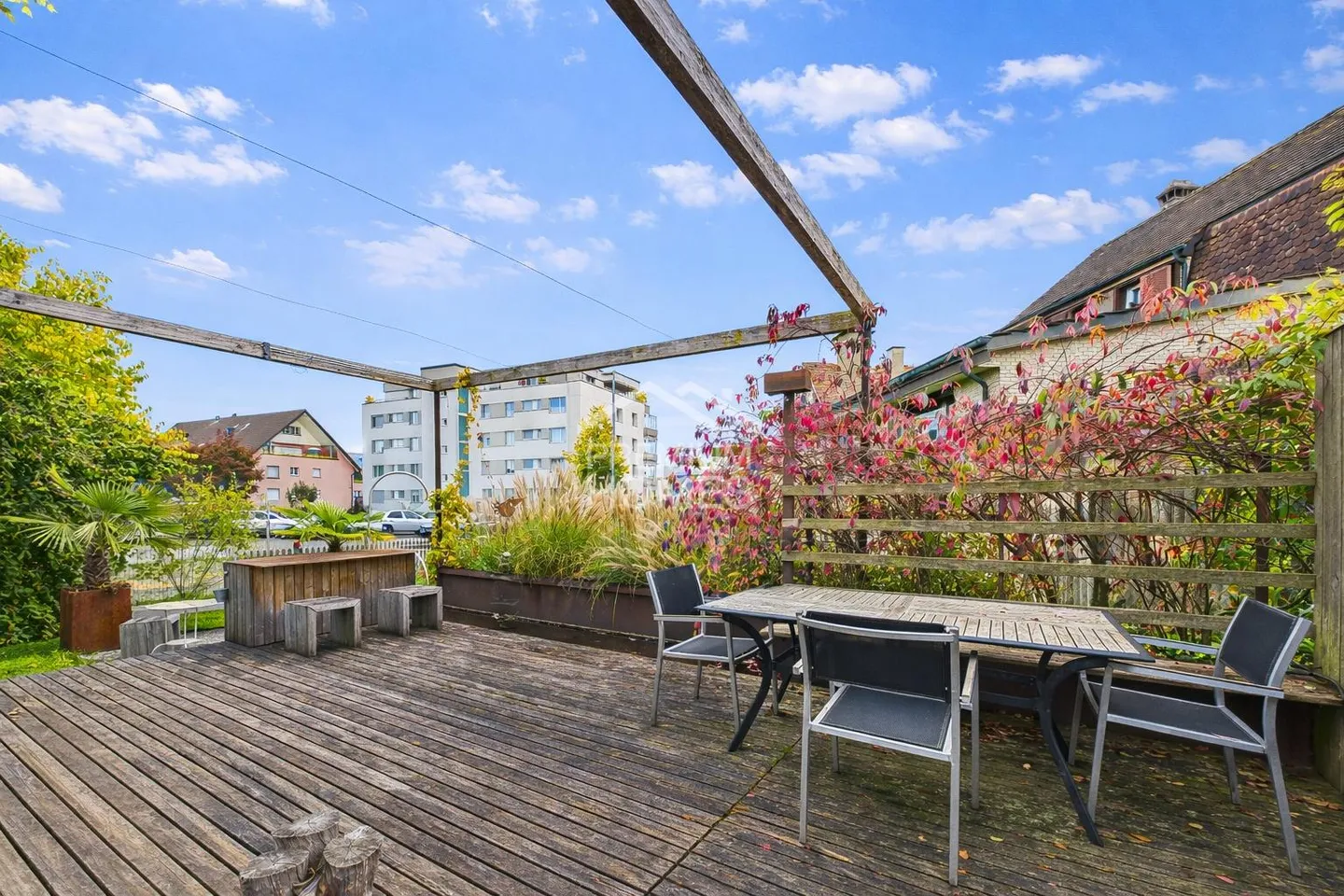 OASIS FAMILIALE DANS UN EMPLACEMENT CALME ET PRIVILÉGIÉ - Photo 3 sur 9