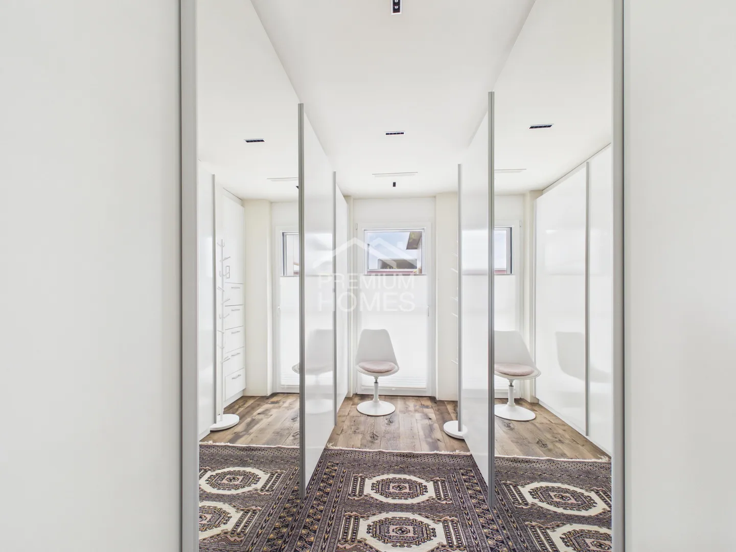 Exclusive Living for Discerning Buyers - Photo 10 of 13