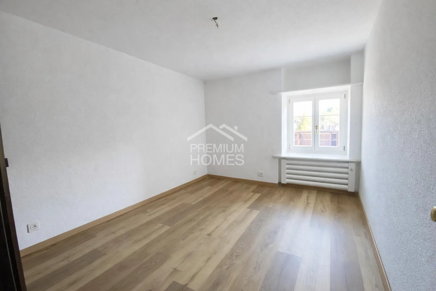 Charmante Wohnung mit Bergblick - Foto 3 von 6