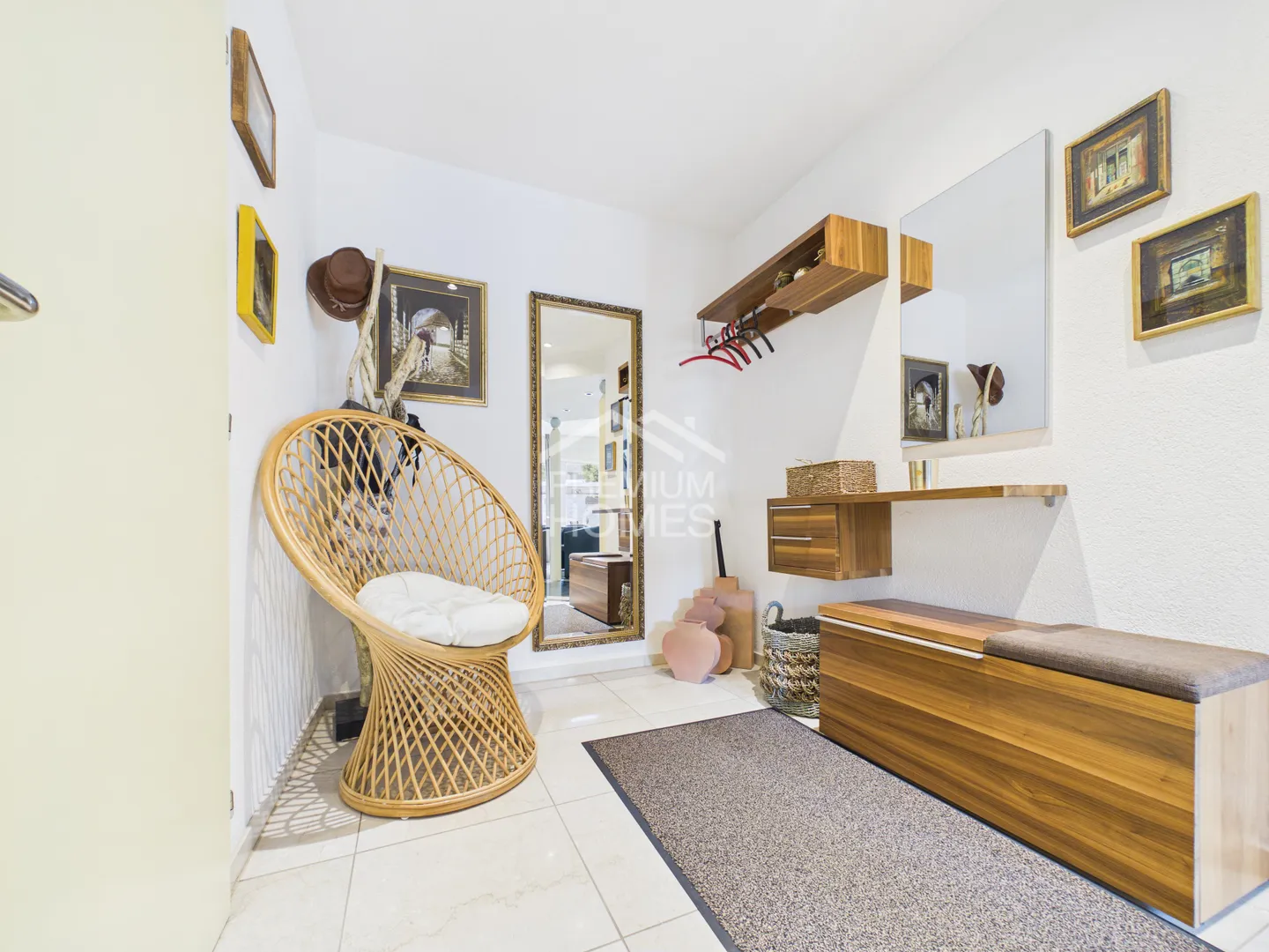 Duplex élégant avec jardin privé - Photo 5 sur 13