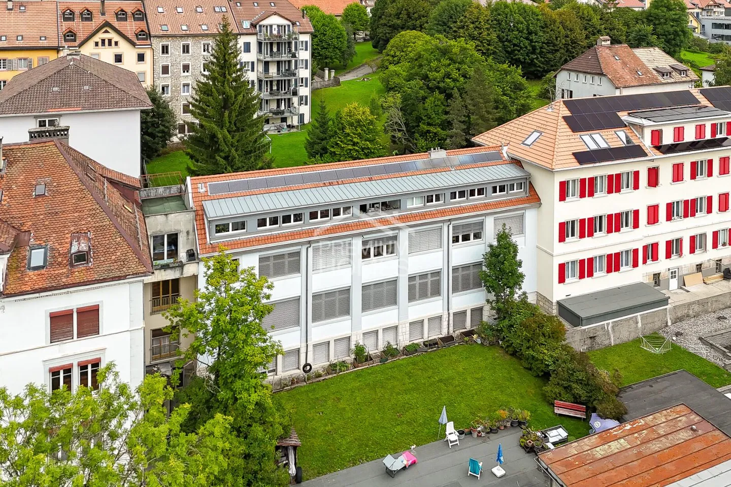 In St-Imier - Live. Undertake. Invest. - Photo 1 of 10