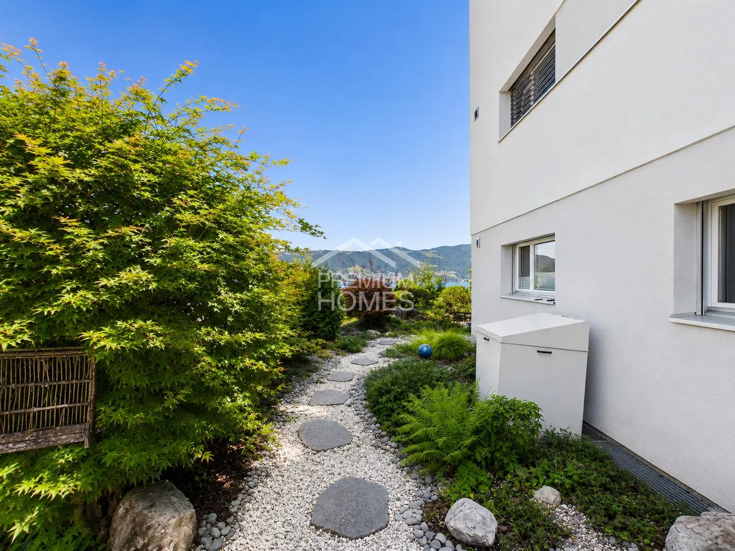 Appartamento giardino esclusivo con vista mozzafiato sul lago e sulle montagne - Foto 5 di 13