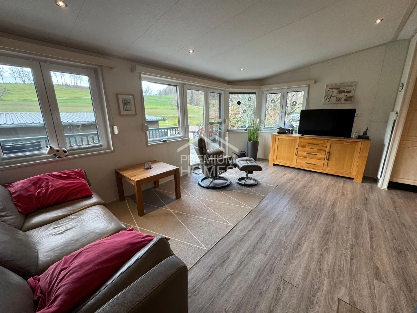 Compatto e affascinante: Tiny House con panorama - Foto 2 di 8