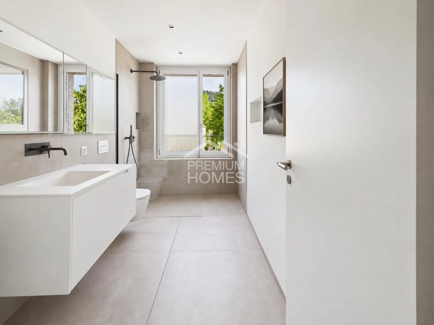 Light, Design &amp; Comfort - modern apartment with loggia - Photo 5 of 10