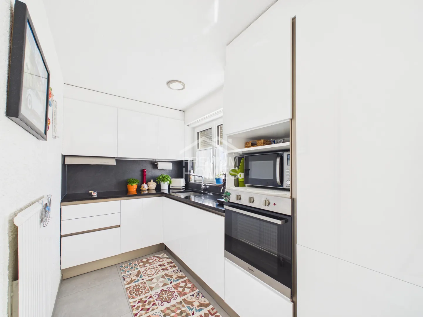 Stilvolle Wohnung mit Balkon - Foto 5 von 13