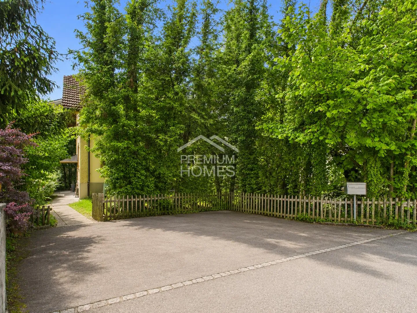 Undiscovered Potential on Green Spot! - Photo 2 of 13