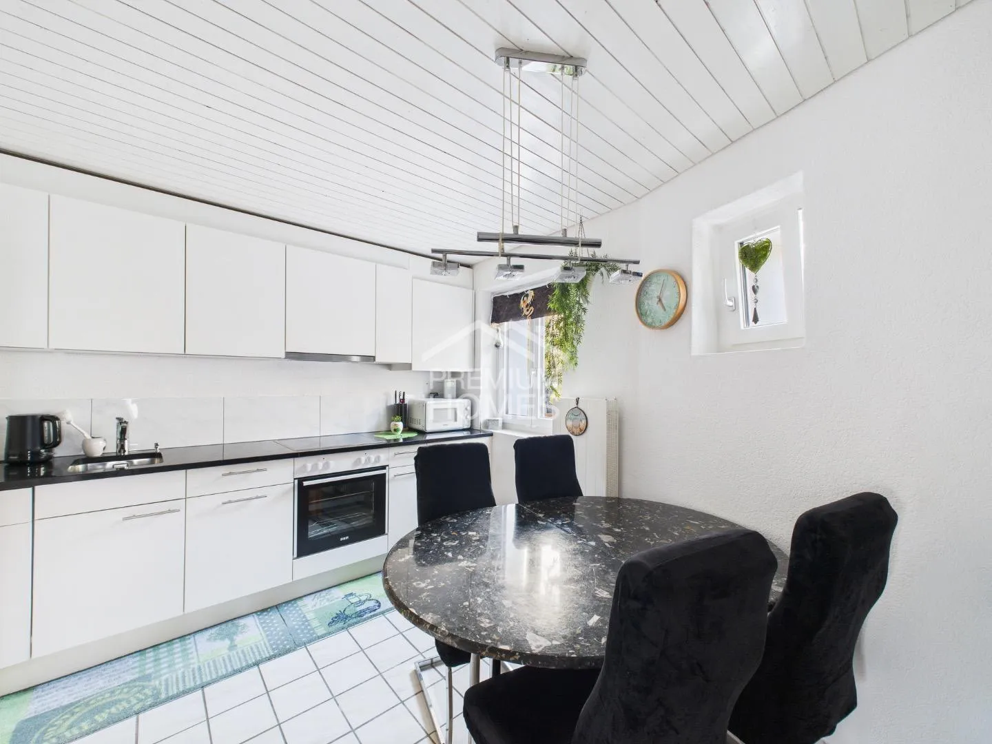 Propriété d'investissement entièrement louée dans un emplacement privilégié - Photo 5 sur 12