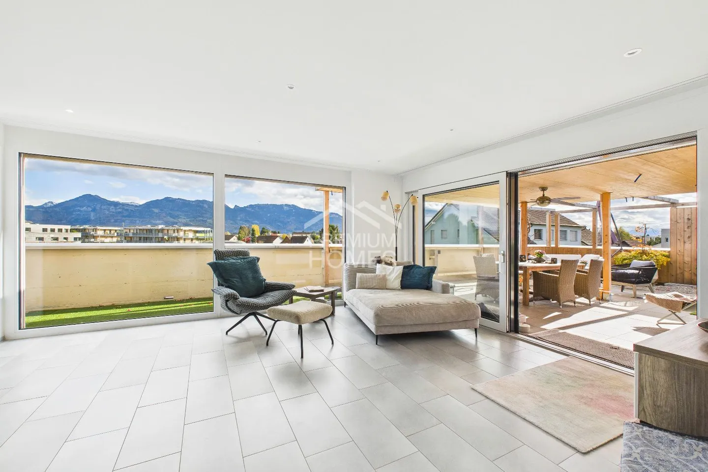 Penthouse exclusif avec piscine et vue panoramique - Photo 6 sur 10