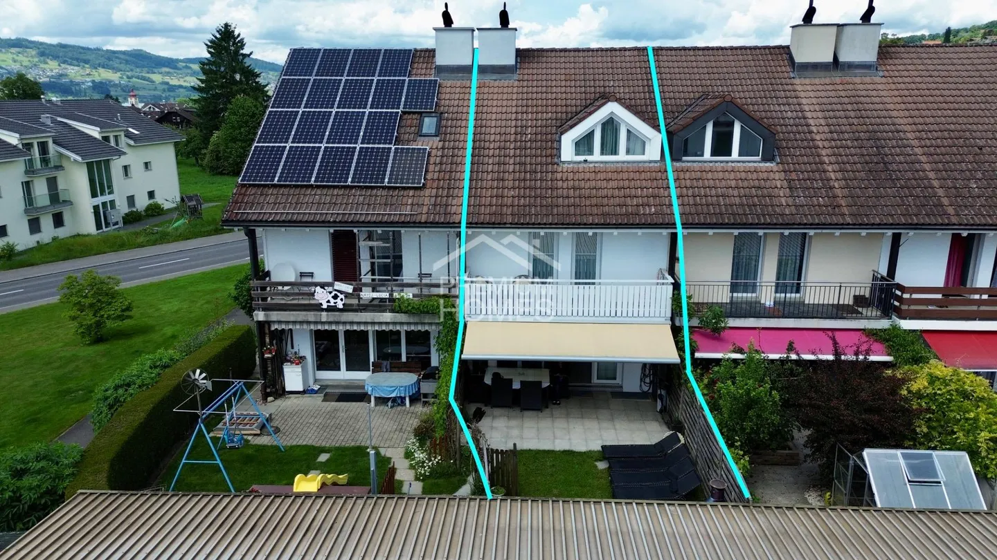 Charmantes Familienhaus mit Garten - Foto 1 von 10