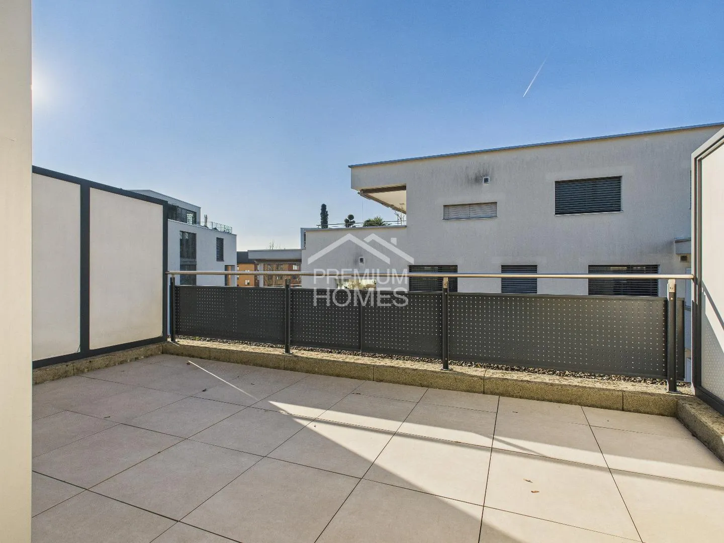 Premium-Reihenhaus · Perfekte Lage - Photo 2 of 9