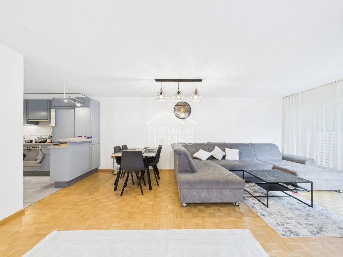 Dream Home in Ground Floor Apartment + Hobby Room - Photo 3 of 8