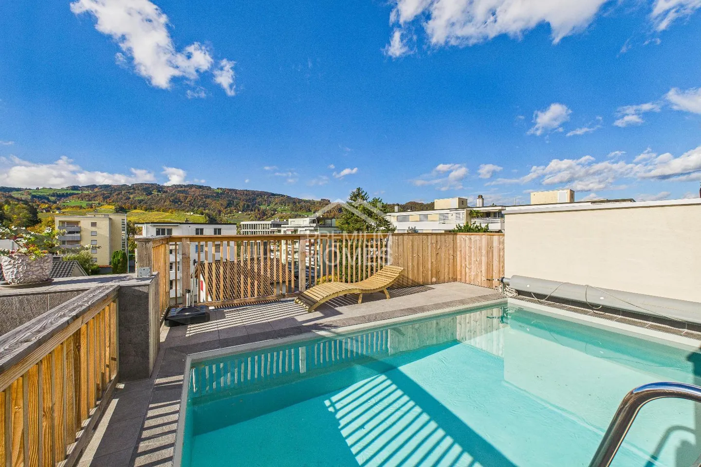 Penthouse exclusif avec piscine et vue panoramique - Photo 3 sur 10