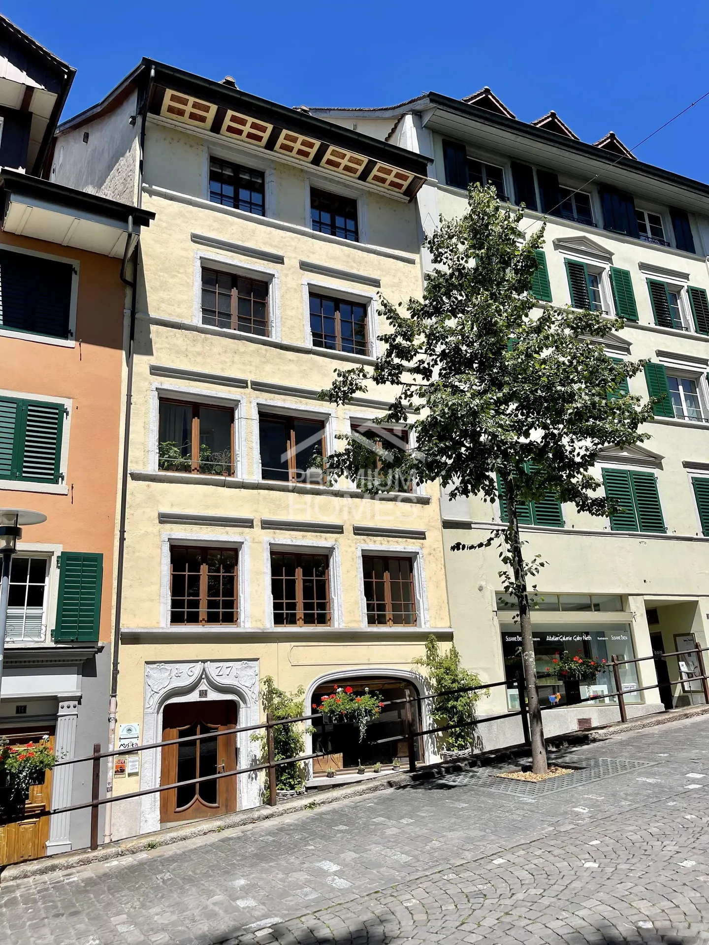 Residential and Commercial Building in the Old Town - Photo 1 of 10