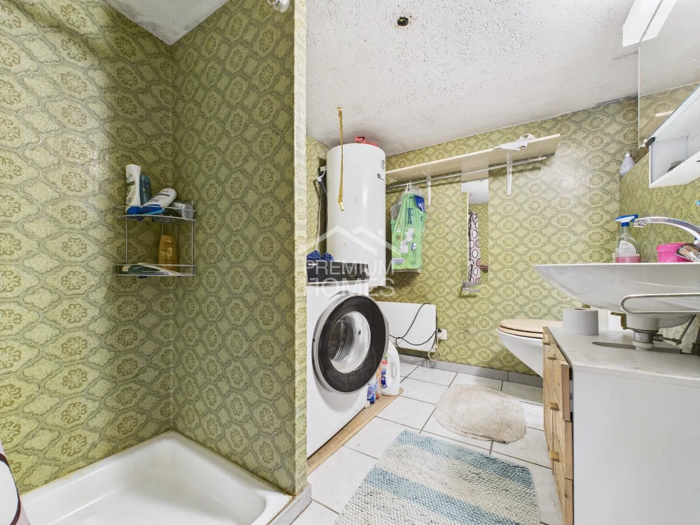 Holiday Chalet with Versatile Potential - Photo 4 of 4