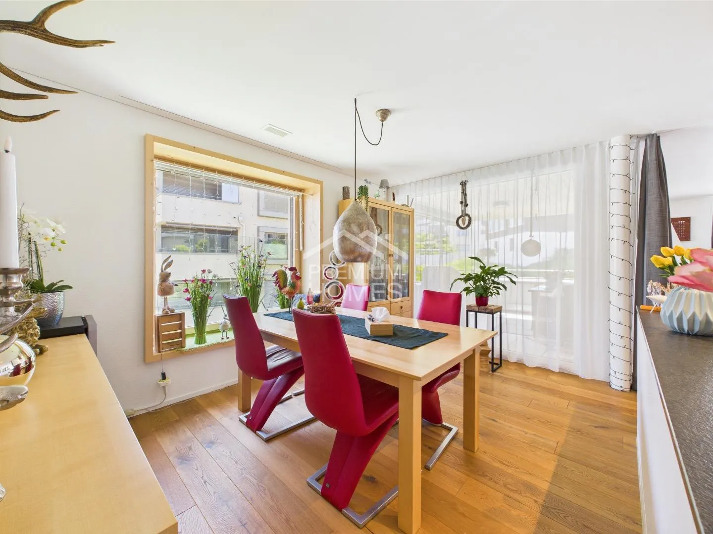 High-End Lifestyle Above the Fog - Photo 2 of 7