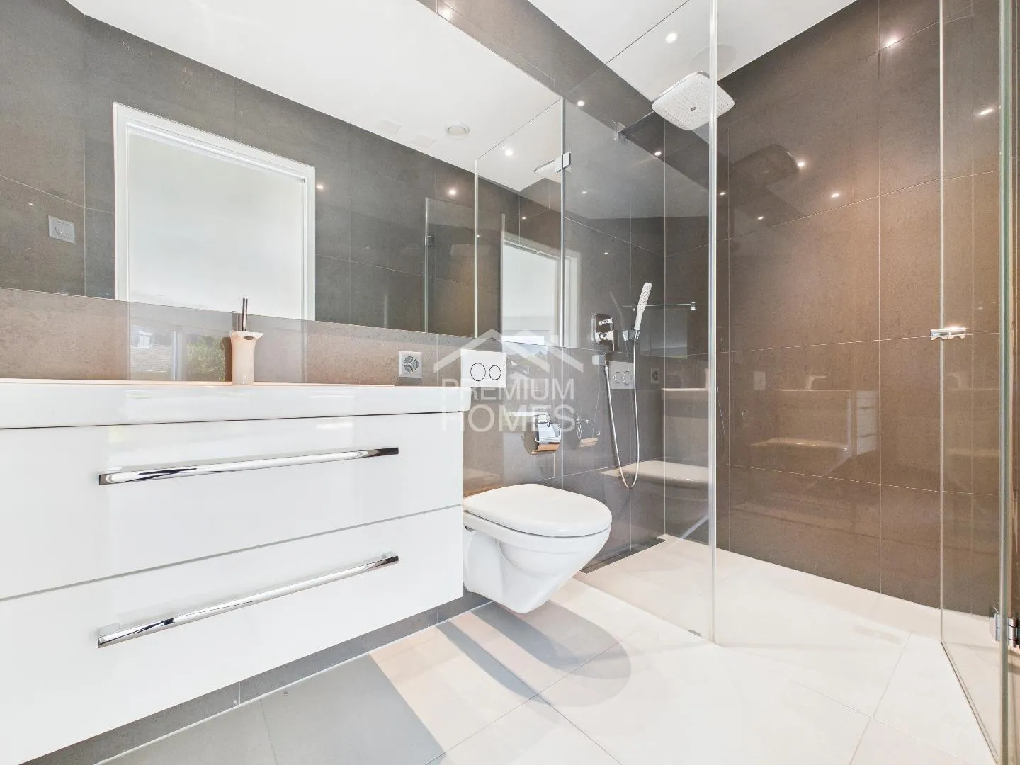 IDYLLIC AND YET CENTRAL - MY LIVING OASIS - Photo 6 of 8