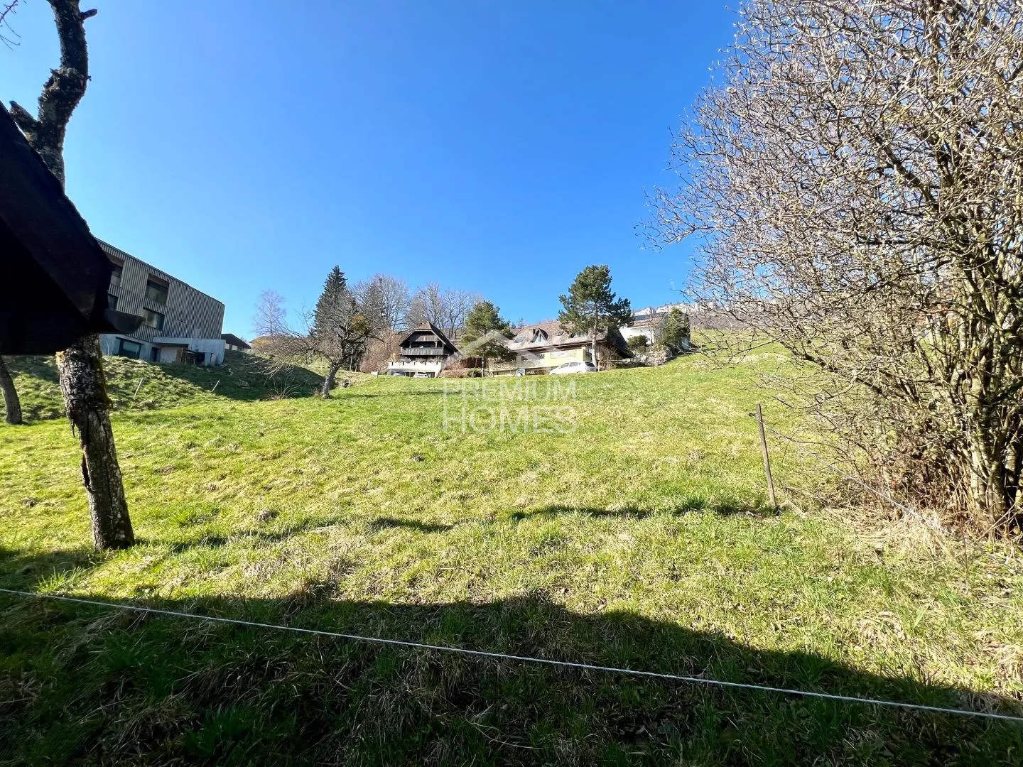 Rarità con vista: Casa plurifamiliare con riserva di terreno e vista montagna - Foto 4 di 13