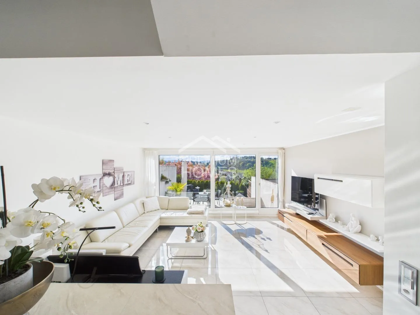 Reiheneinfamilienhaus mit Stil und Komfort in Ebikon! - Photo 2 sur 10