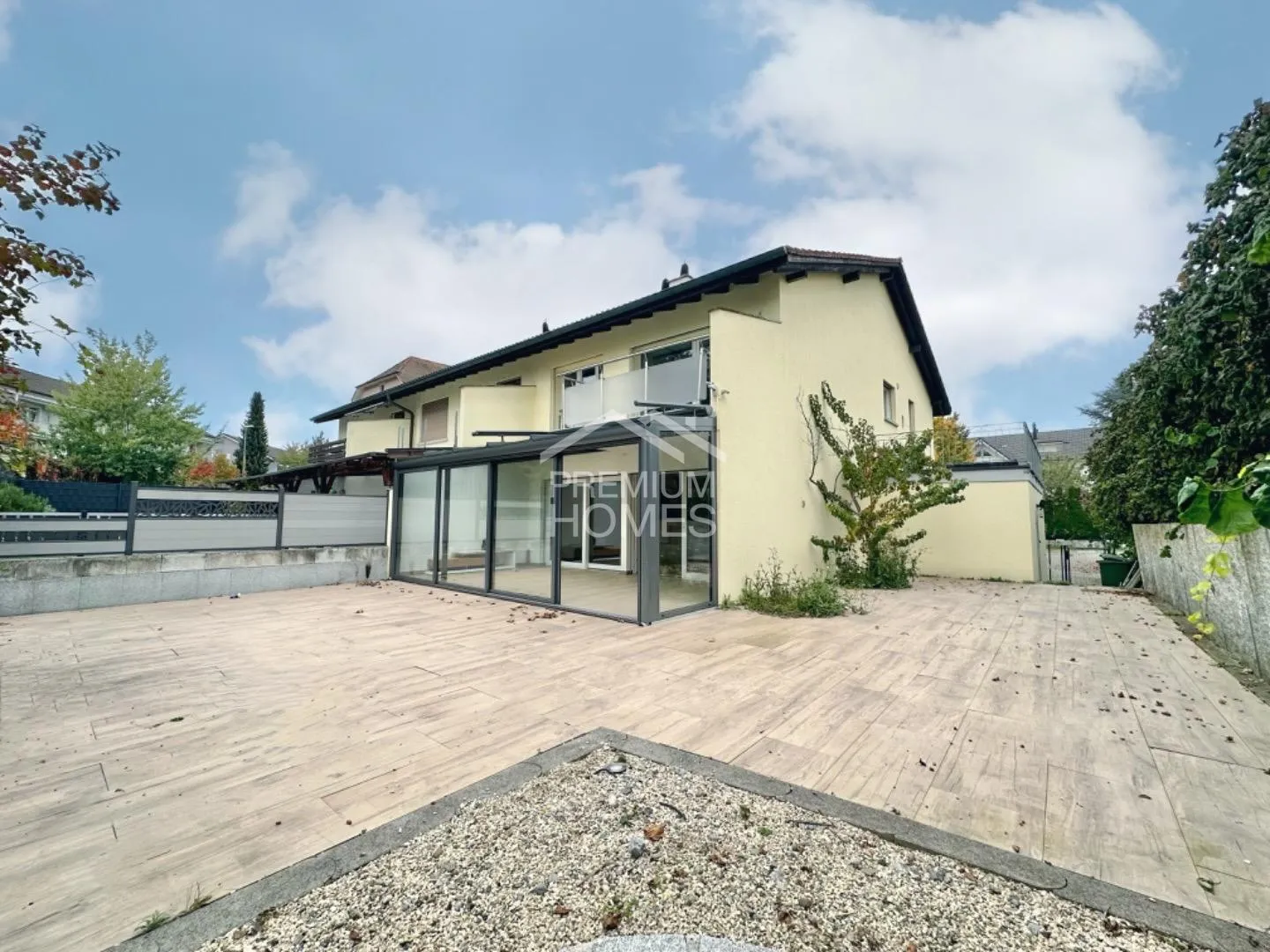 Arriving has never been so beautiful - Photo 1 of 7