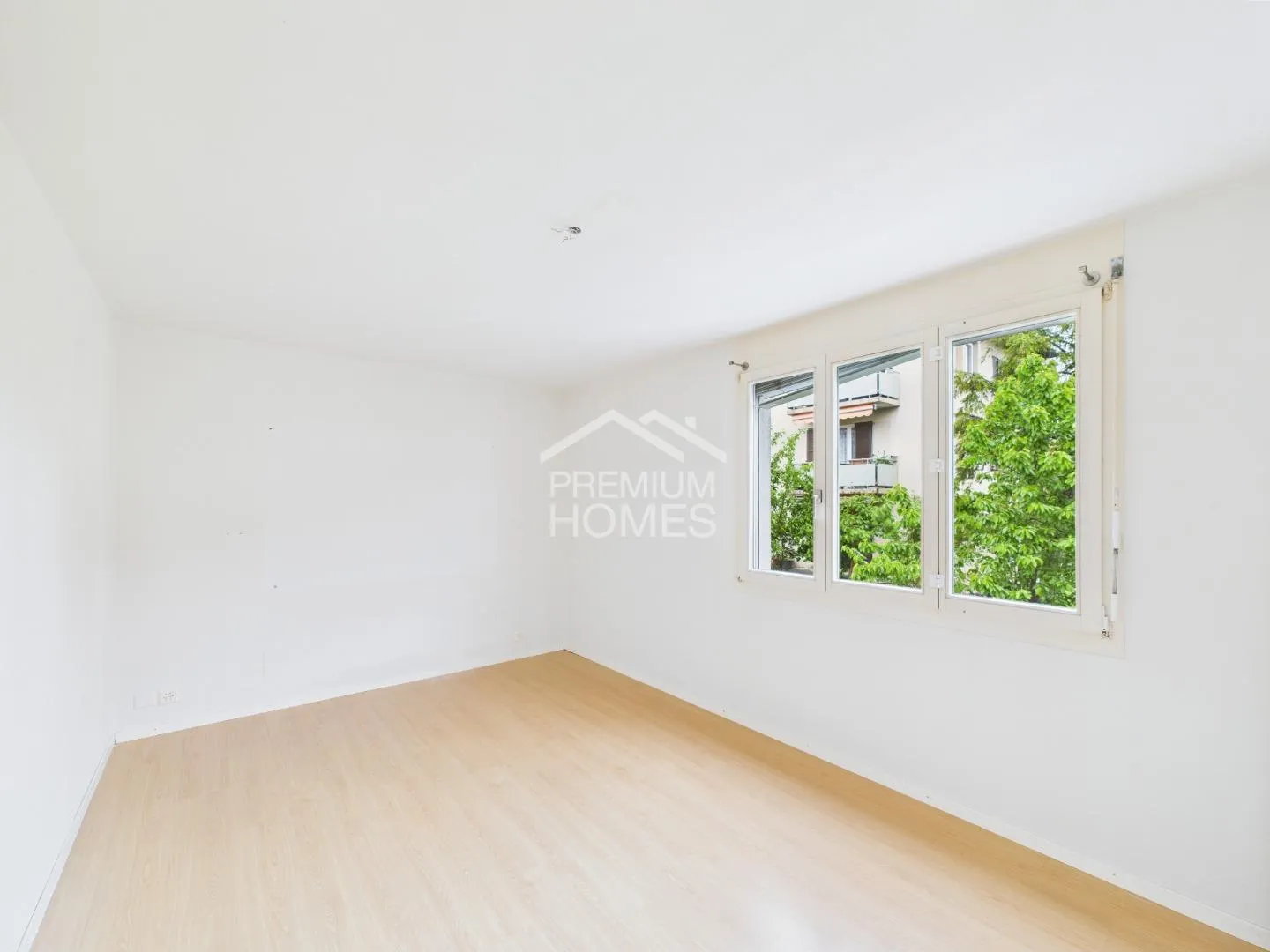 Ein Ort voller Ruhe und Grosszügigkeit - genau das Richtige für Sie! - Foto 5 von 8