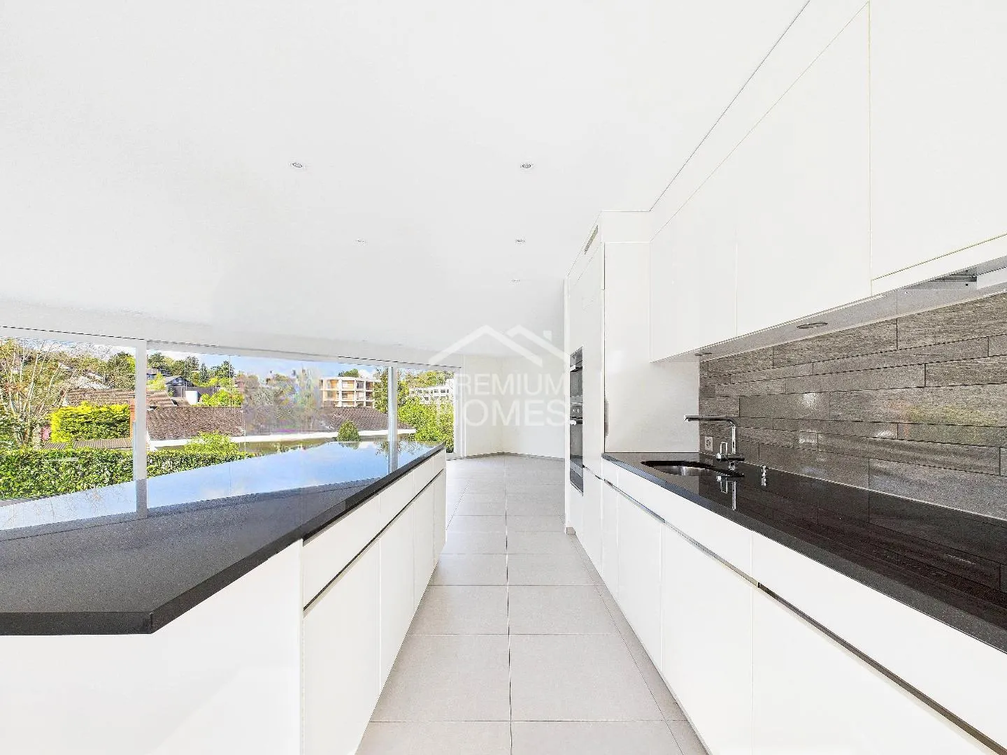 IDYLLIC AND YET CENTRAL - MY LIVING OASIS - Photo 4 of 8