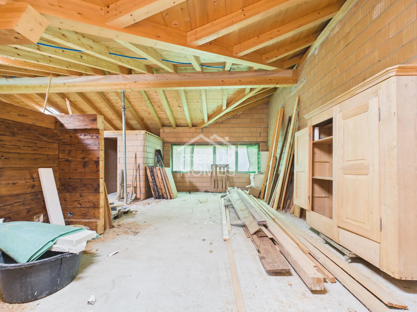 Mountain View in Wimmis: 2 Parcels, 3 Apartments plus Expansion - Photo 8 of 9