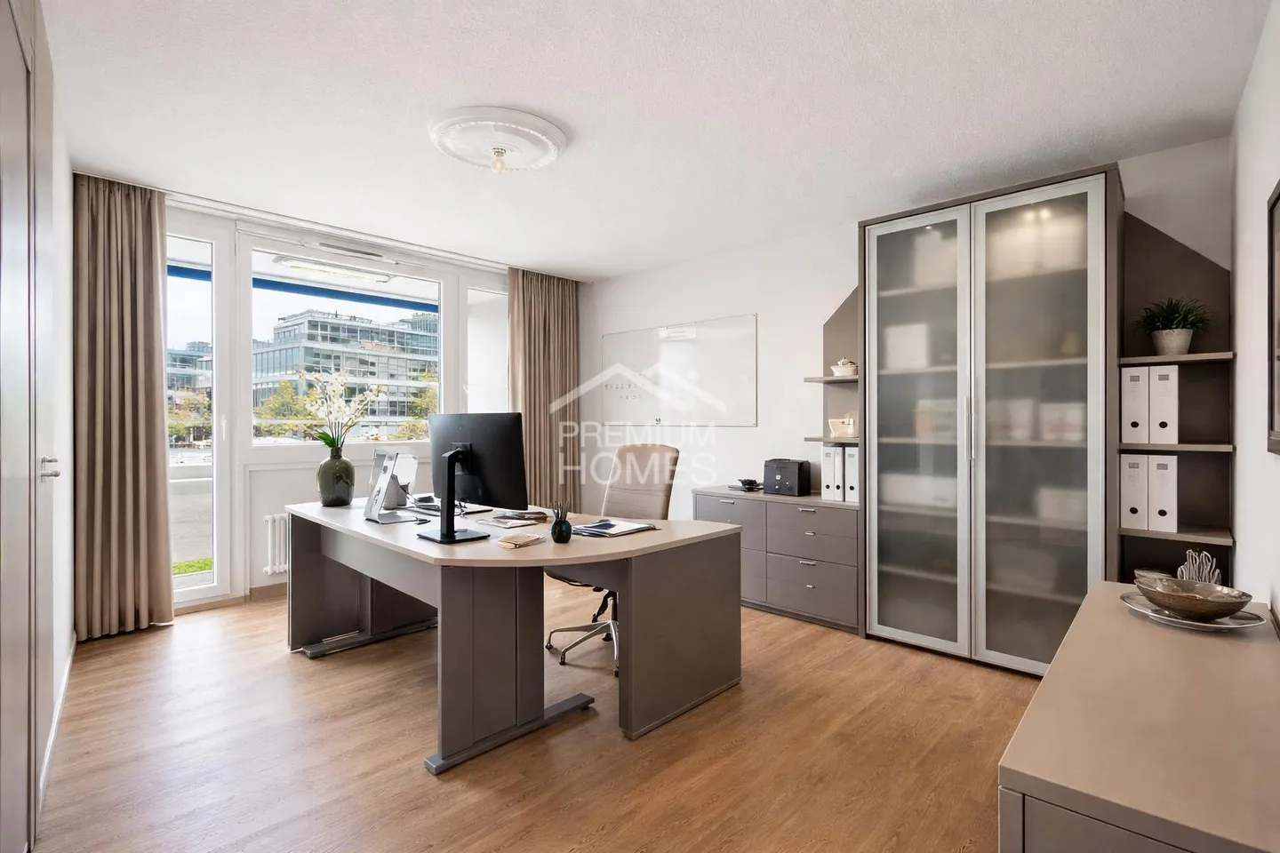 Ihr Business kann beginnen - Foto 1 di 13