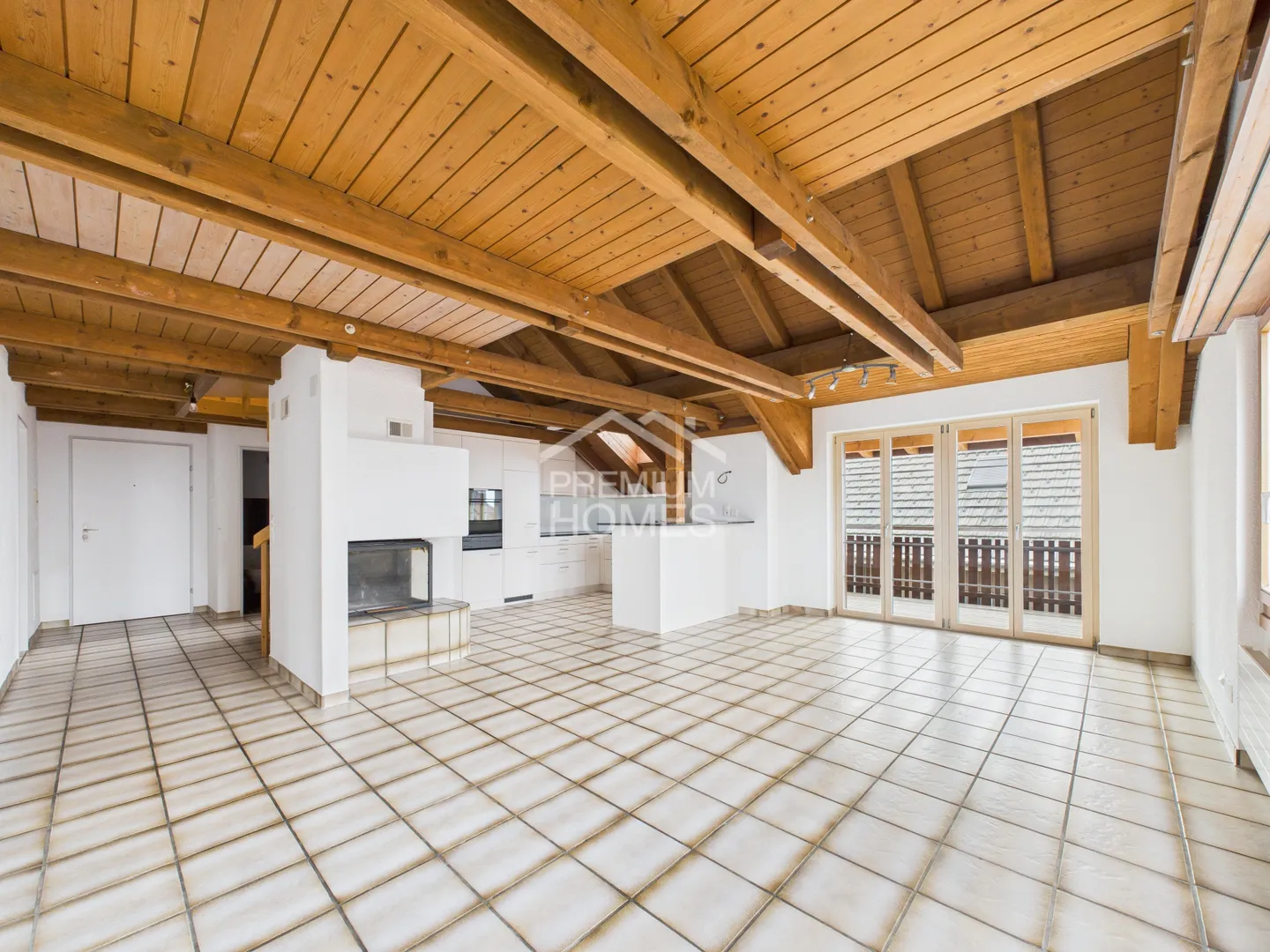 Quiet location, plenty of greenery, best quality of life - Photo 1 of 9