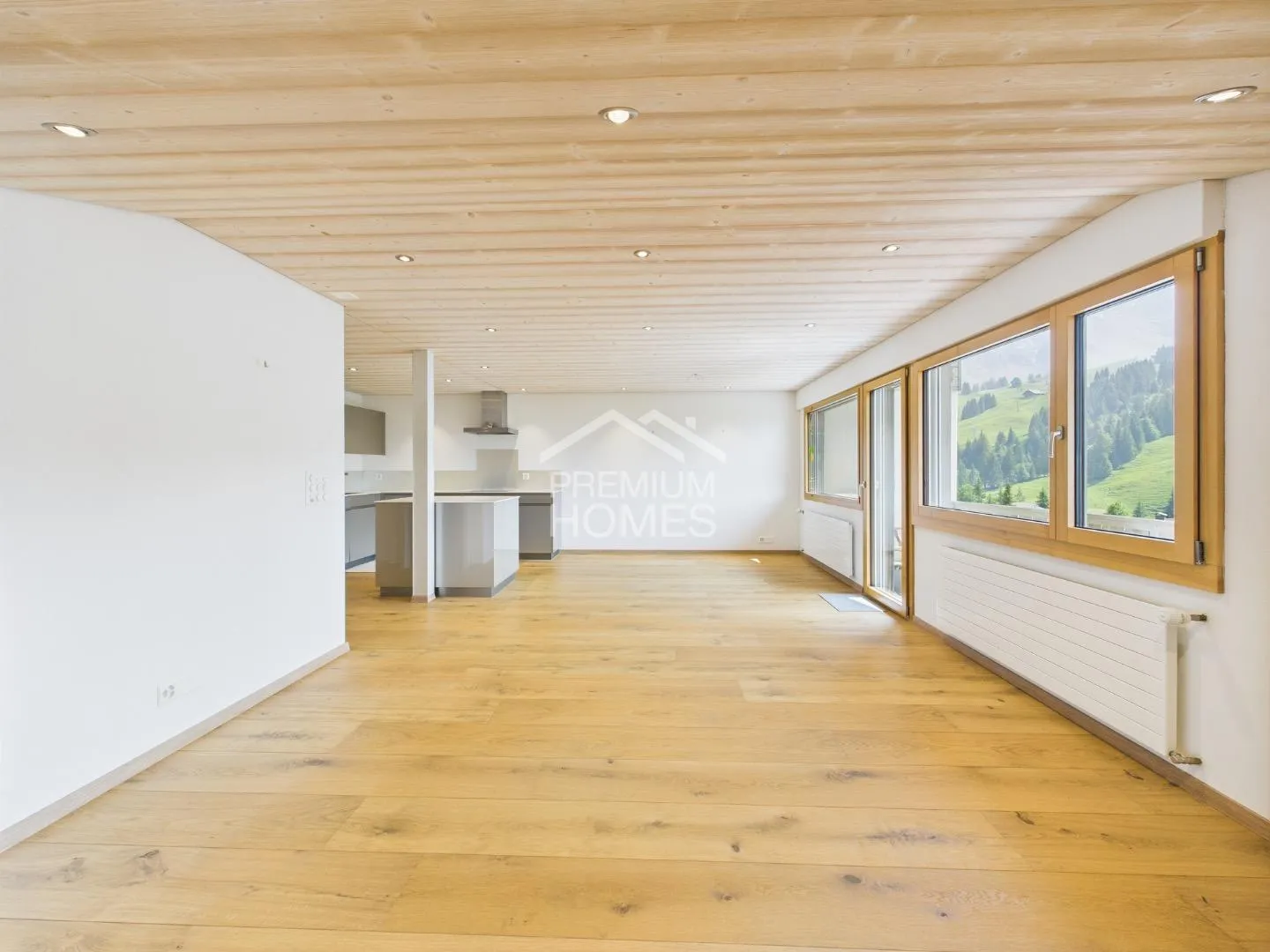 Summer Bargain with a View of the Brienzer Rothorn - Photo 1 of 5