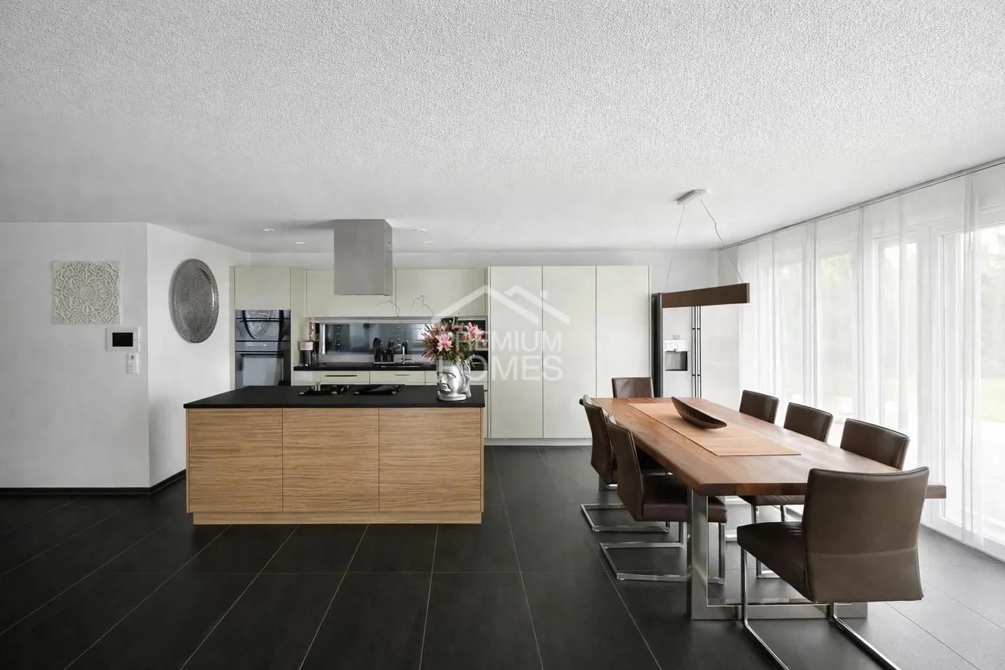 OPPORTUNITÉ UNIQUE À BIRR! - Photo 2 sur 8