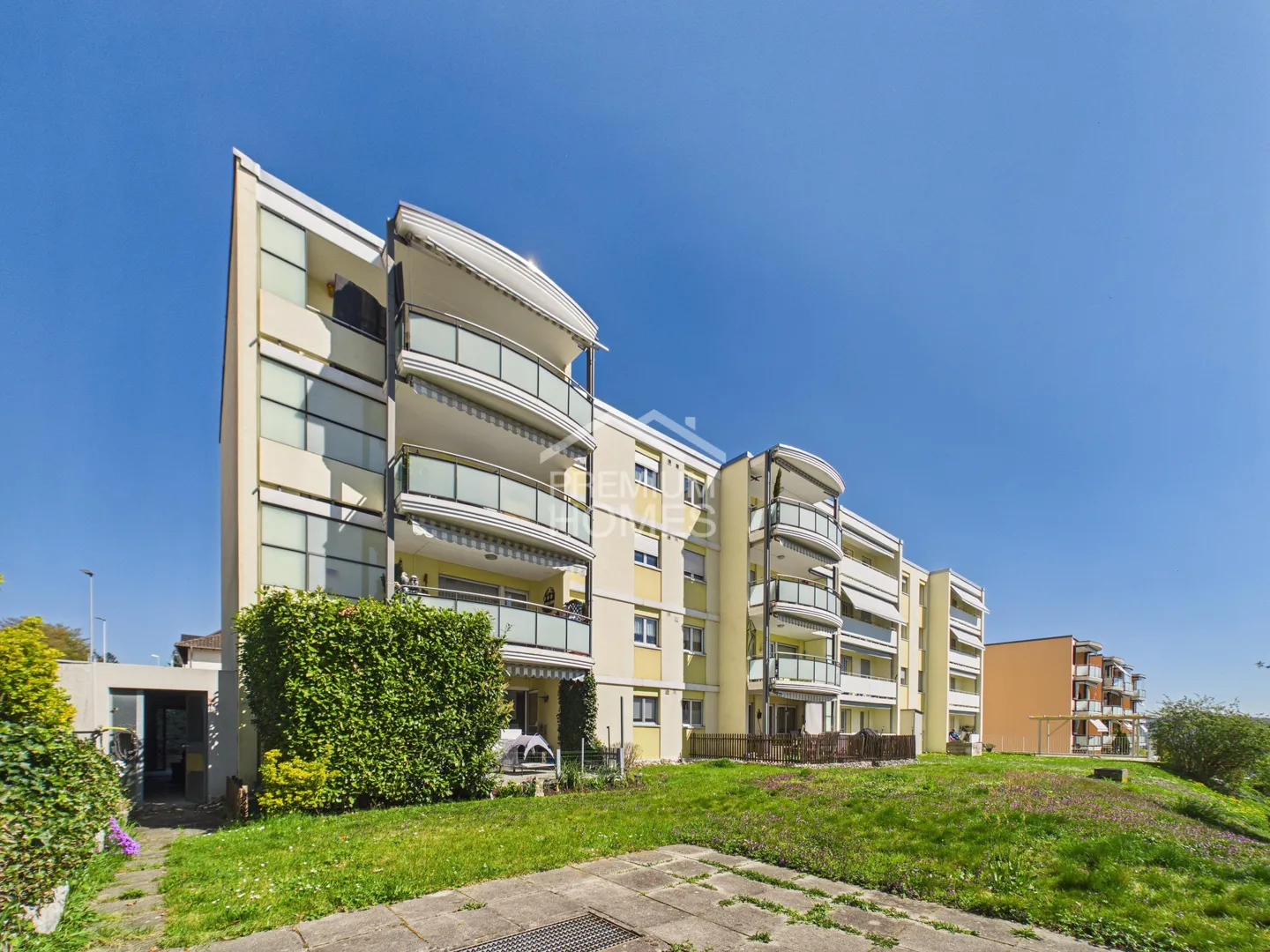 Stilvolle Wohnung mit Balkon - Foto 1 von 13