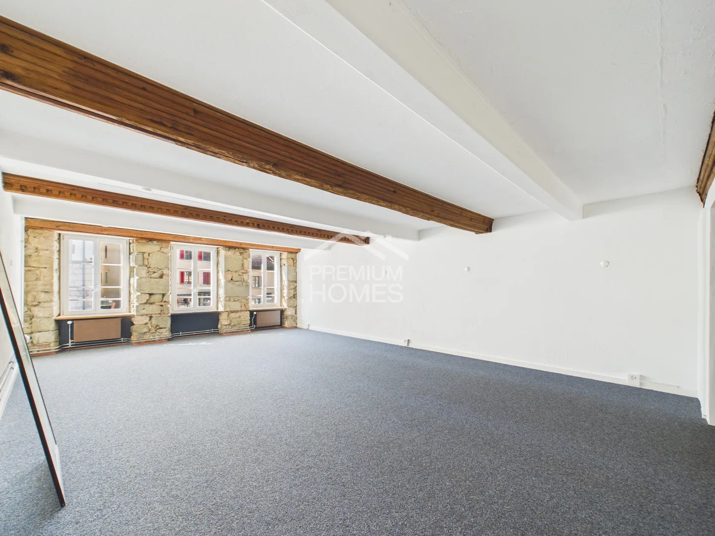 900 CHF pour cet emplacement?! Un véritable bijou de la vieille ville! - Photo 3 sur 13