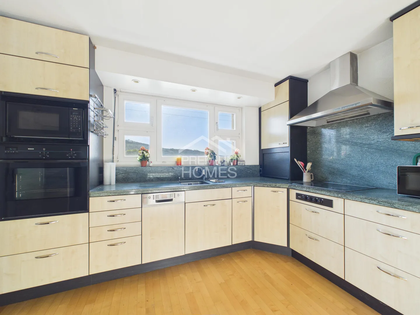 Propriété de projet avec potentiel de sous-division partielle et de nouvelle construction - Photo 3 sur 13