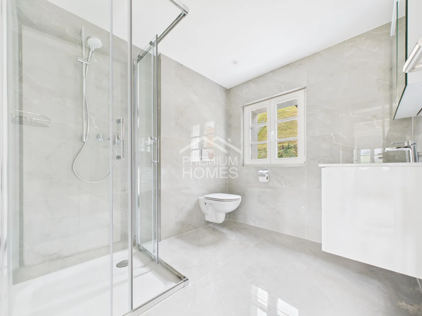 COMPLETAMENTE RISTRUTTURATO E PRONTO PER ESSERE ABITATO! - Foto 9 di 13