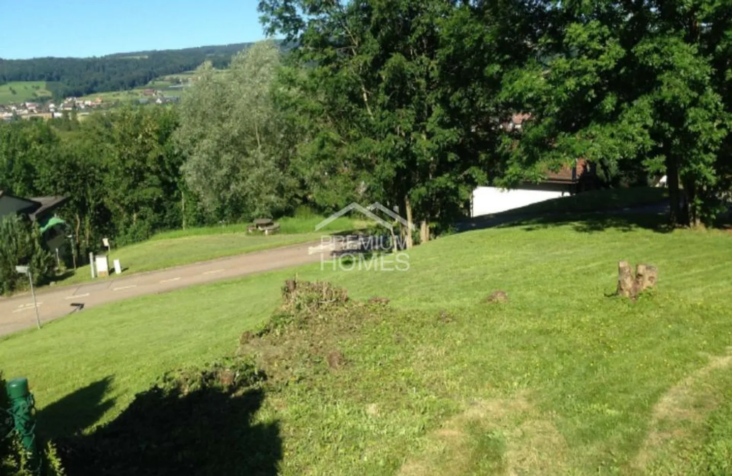 Bauparadies mit Sicht auf den See - Photo 3 of 4