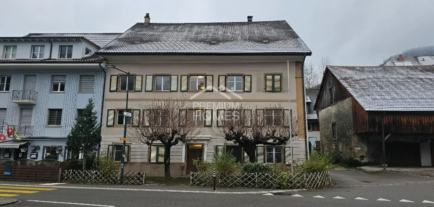 Maison multifamiliale à Buckten avec un énorme potentiel de développement - Photo 2 sur 7