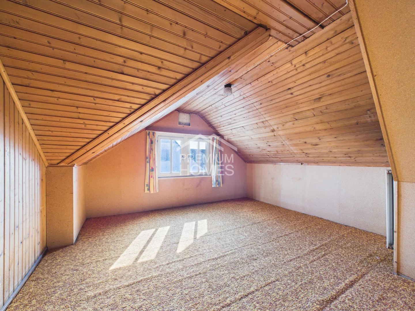 Tanto spazio per le idee - Ideale per gli investitori - Foto 5 di 7