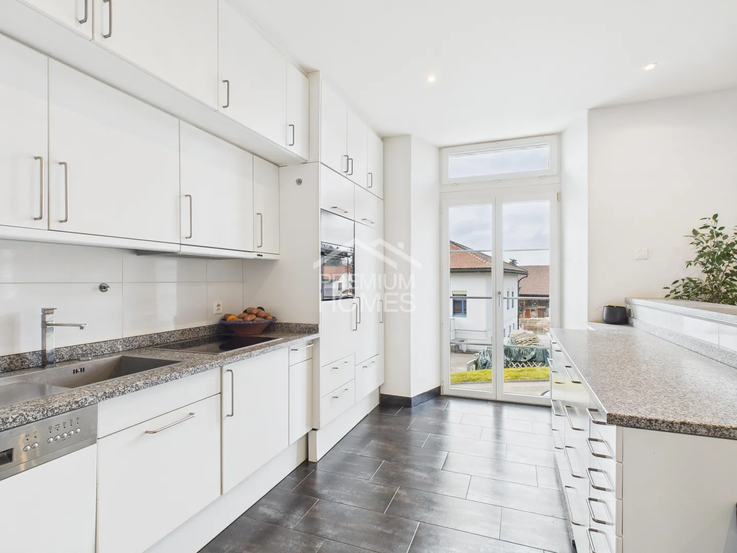 Leben und Schaffen im Herzen von Mézières - Foto 3 von 10