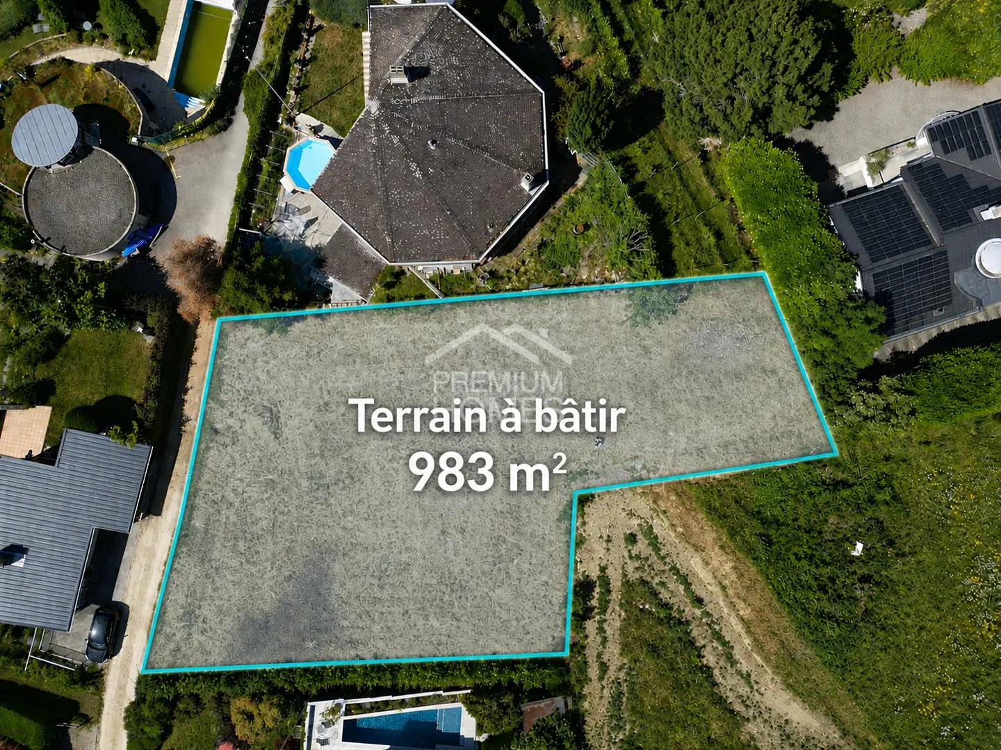 Terrain au bord du lac - Photo 6 sur 8