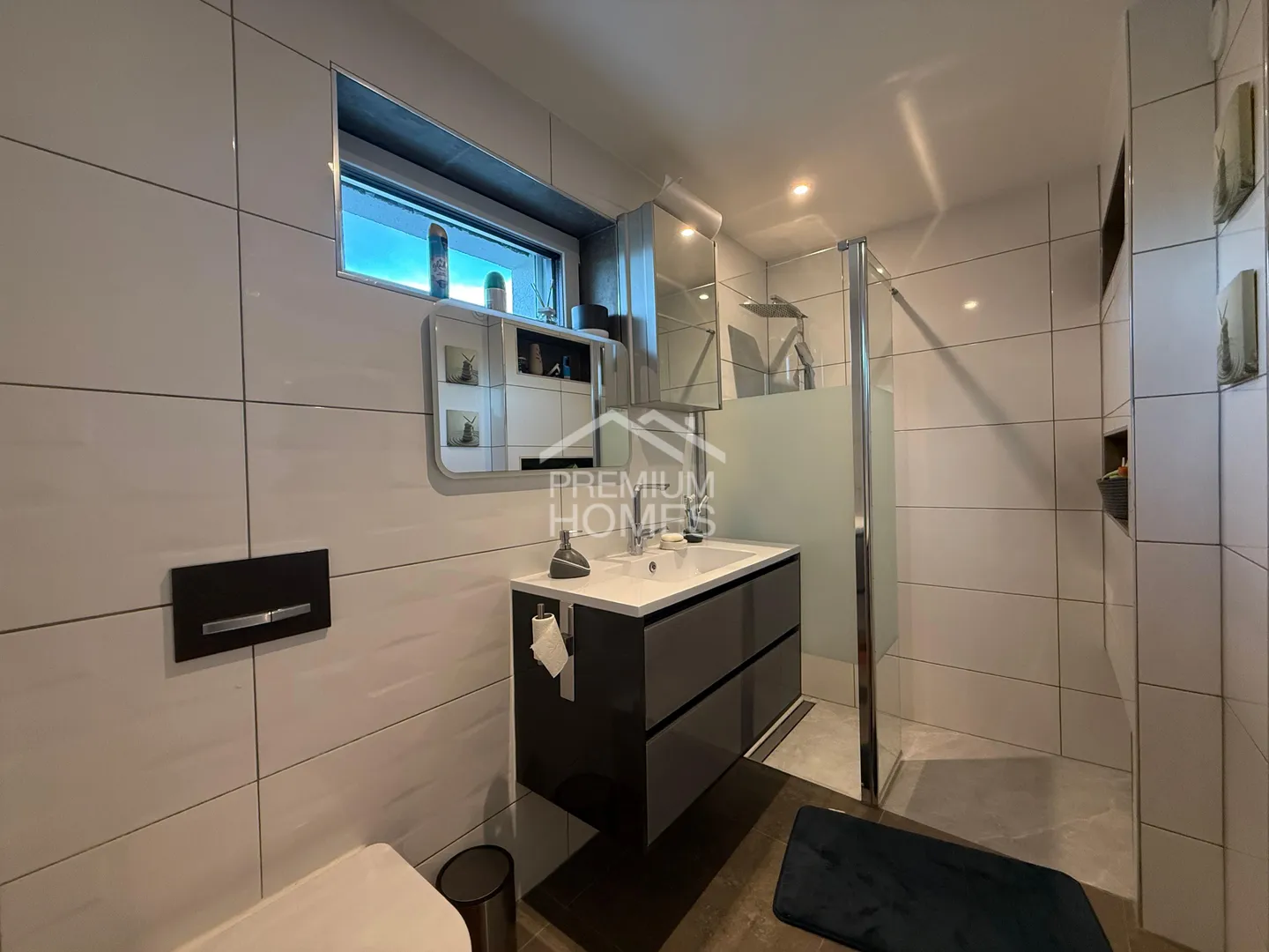 Propriété récemment rénovée avec un aménagement de haute qualité - Photo 6 sur 9