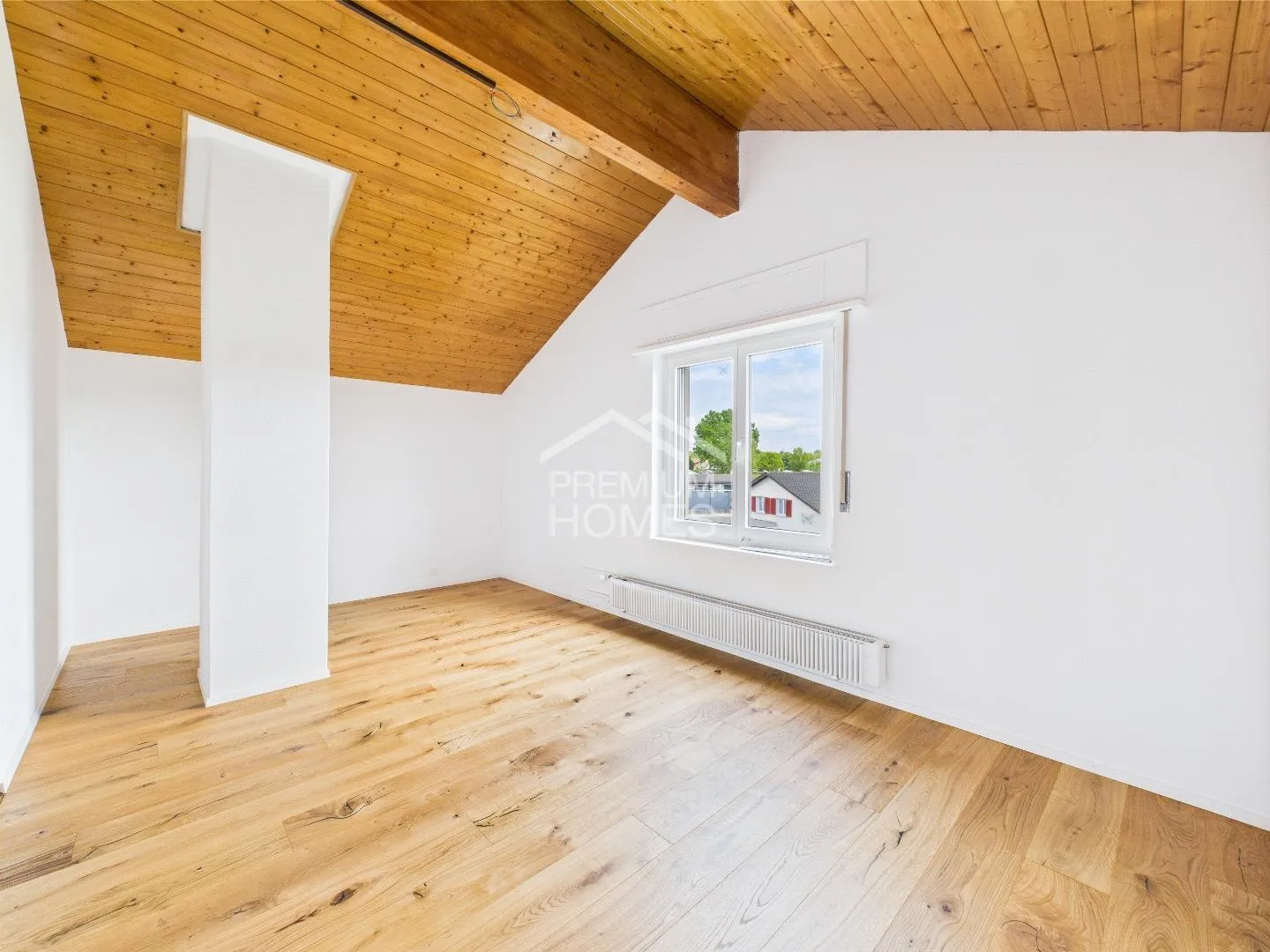 Charming 2.5 Room Apartment in Central Location! - Photo 5 of 6