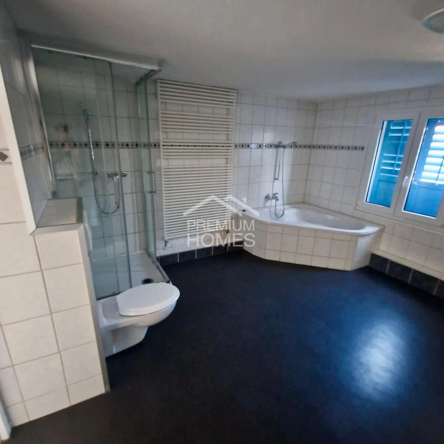 Charming Generational House in a Central Location - Photo 3 of 7