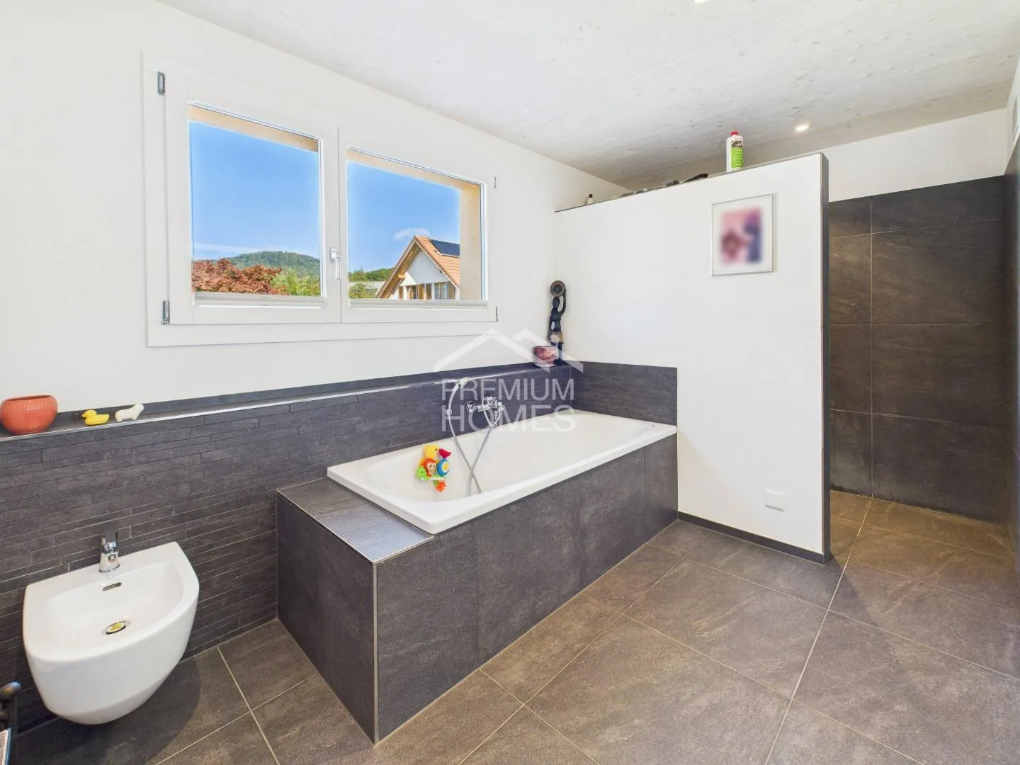 Space for Family, Work, and Heart Projects - Photo 8 of 13