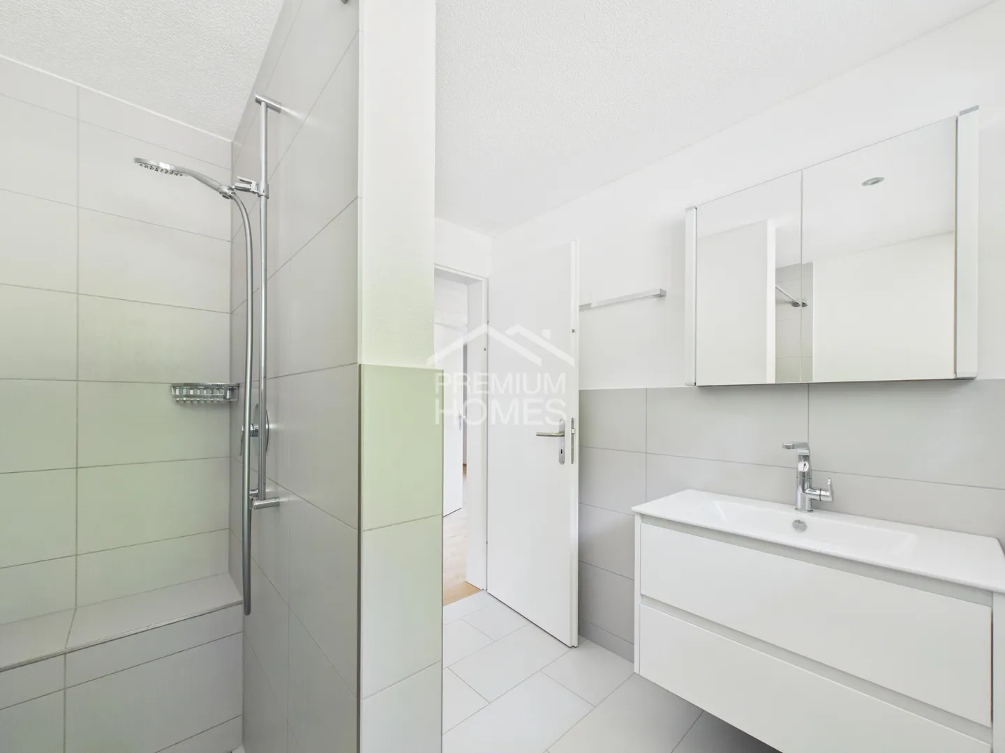 Elegante Maisonette in Mülenen - Foto 10 von 12